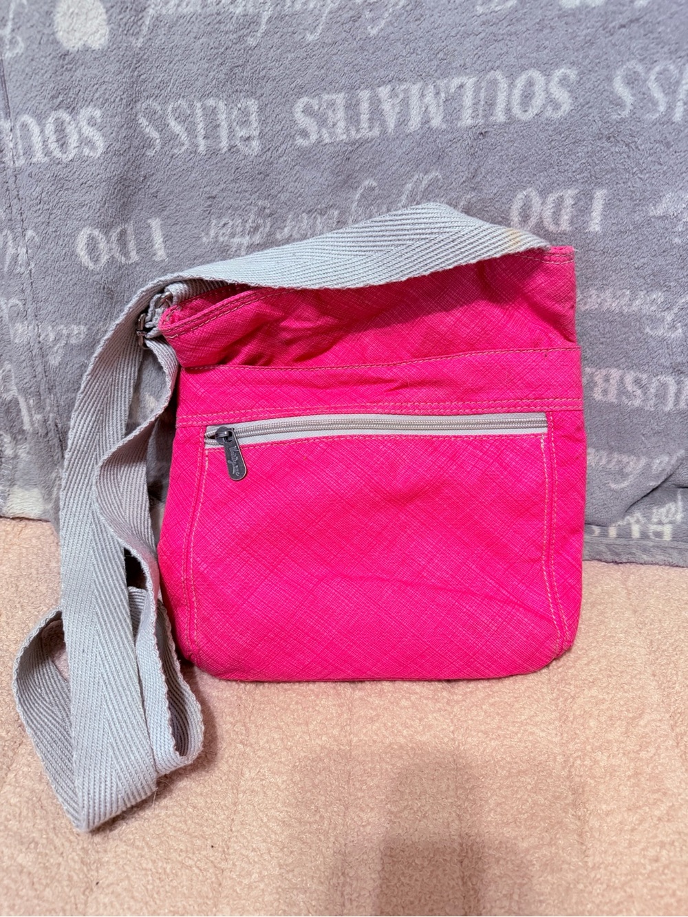 Thirty-One Bright Pink Crossbody Shoulder Fabric Bag - Casual Everyday Tote
